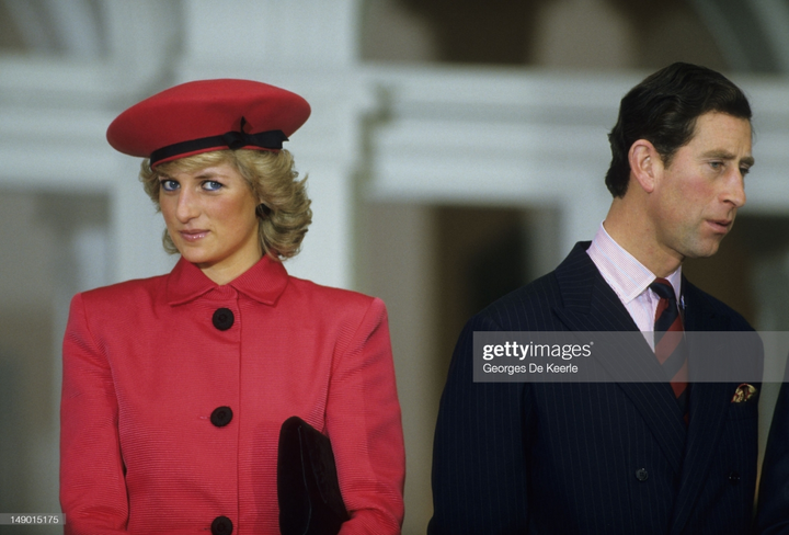 Công nương Diana diện trang phục màu hồng quý phái, thanh lịch khó sánh - 9