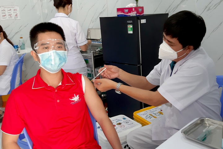 Petrovietnam với 'chiến dịch' tiêm vaccine và mục tiêu kép - 4