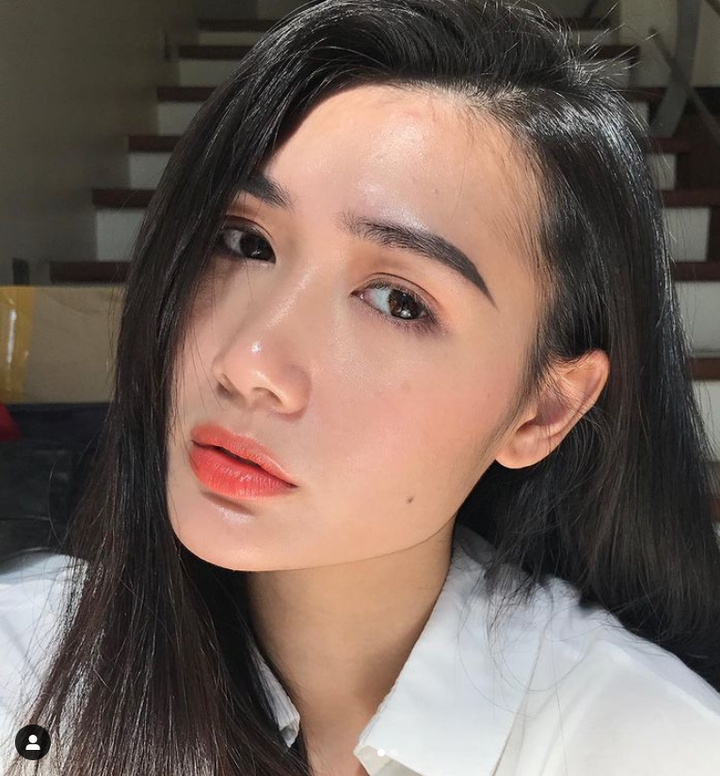 Nhan sắc nữ hộ sinh kiêm cựu tiếp viên hàng không: Mặt mộc cũng xinh hút hồn - 3