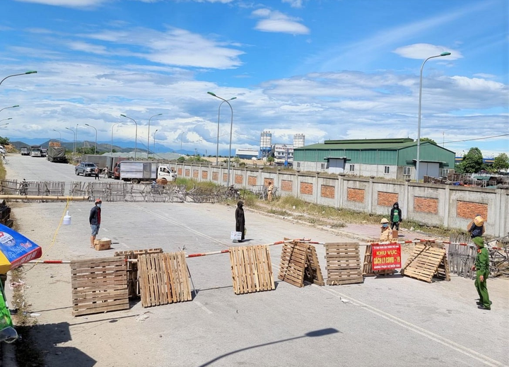 Từ 0h ngày 3/7, TP Vinh thực hiện giãn cách theo Chỉ thị 15 - 1