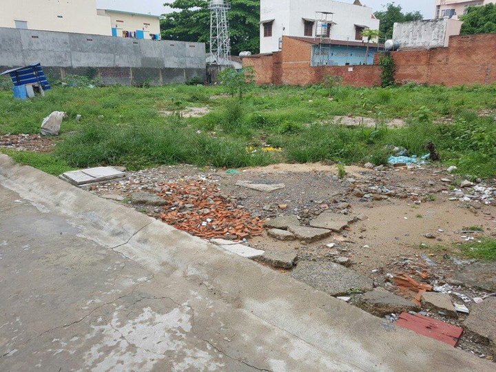 Liều bán nhà mua 2 mảnh đất: Vợ chồng trẻ điêu đứng vì lướt sóng ảo - 1