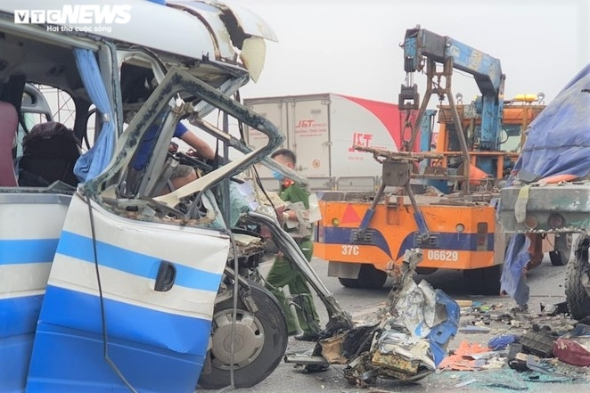 Gần 8.000 người thương vong vì tai nạn giao thông trong 6 tháng đầu năm - 1