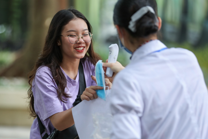 Hà Nội chống dịch ra sao trước kỳ thi tốt nghiệp THPT năm 2021? - 1