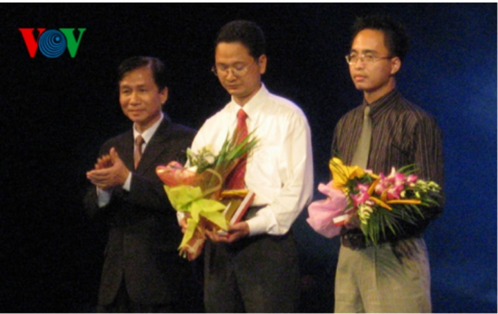 Phạm Mạnh Hùng - Người truyền lửa - 2