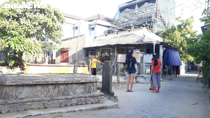 Ám ảnh ngôi làng sống chung với 'người cõi âm' ở Huế - 8