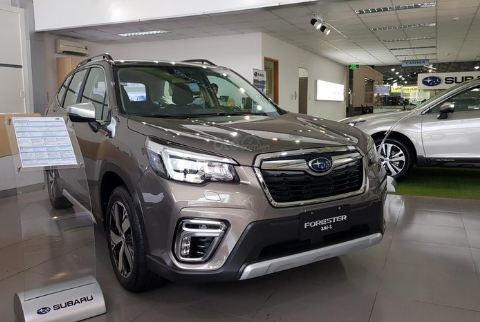 Mở đầu tháng 7, giá ô tô giảm sâu tới 200 triệu đồng - 2