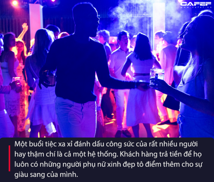 Những kẻ ký sinh vào nhan sắc gái trẻ trong các tiệc rượu trụy lạc - 1