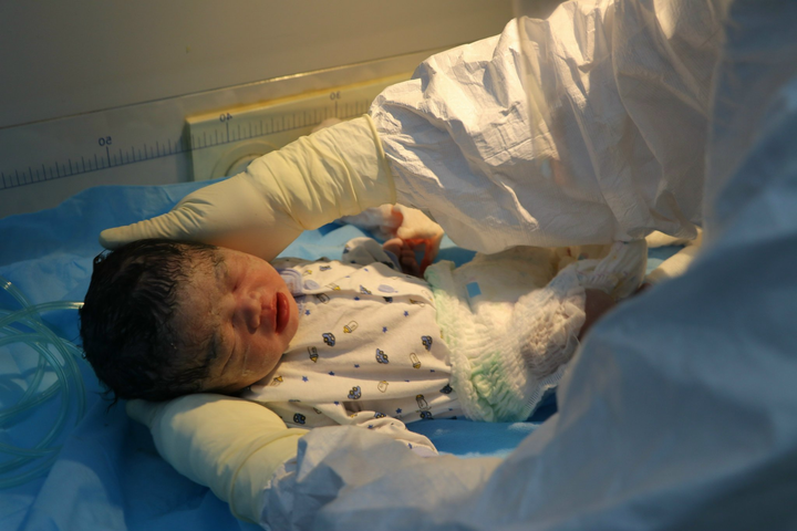 Hành trình 'sinh tử' của mẹ con sản phụ mắc COVID-19 từng hôn mê nguy kịch - 1