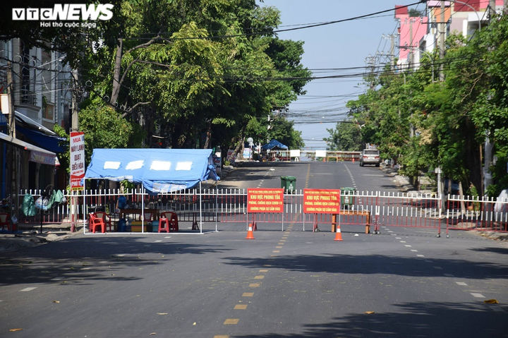 Không có ca mắc COVID-19, 2 huyện, thị ở Phú Yên thôi giãn cách xã hội - 1