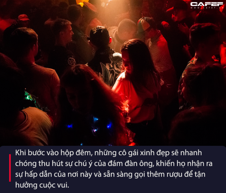 Những kẻ ký sinh vào nhan sắc gái trẻ trong các tiệc rượu trụy lạc - 2