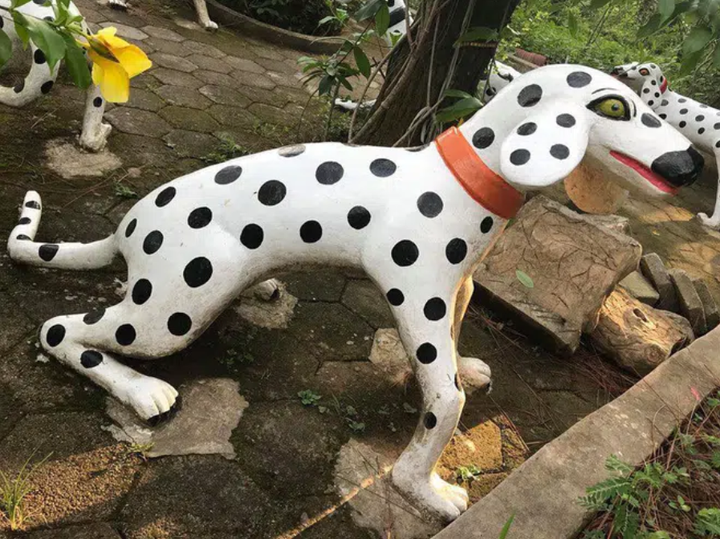 Những bức tượng gây ám ảnh khiến hội yếu tim 'xách dép chạy 8 hướng' - 3