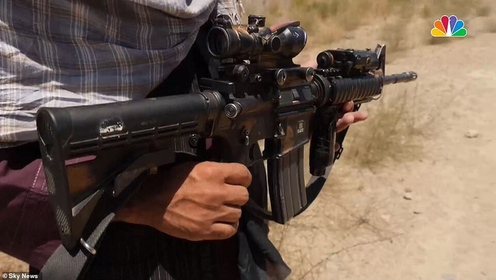 Taliban đại thắng, nhiều vũ khí hiện đại của Mỹ rơi vào tay phiến quân - 1