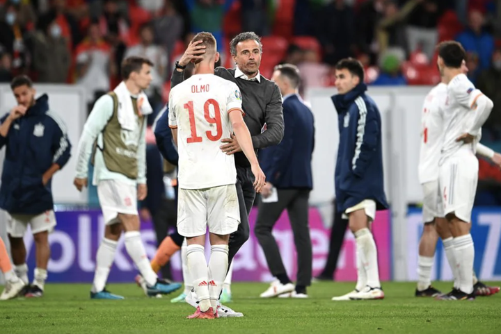 Tây Ban Nha thua cay đắng, HLV Enrique hứa cổ vũ Italy ở chung kết EURO - 2