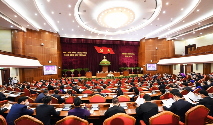 Trung ương thảo luận phương án giới thiệu bổ sung nhân sự cấp cao - 1