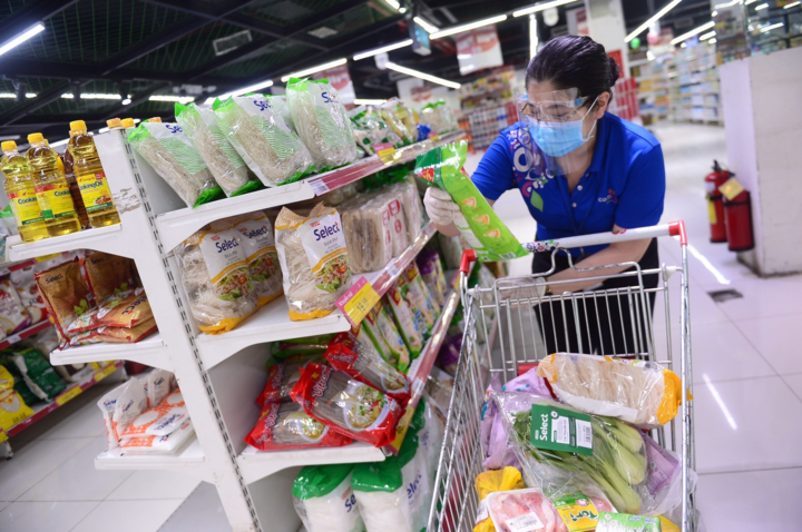 Co.opmart, Co.op Food hàng hóa rất nhiều, người dân không cần dồn dập mua sắm - 3