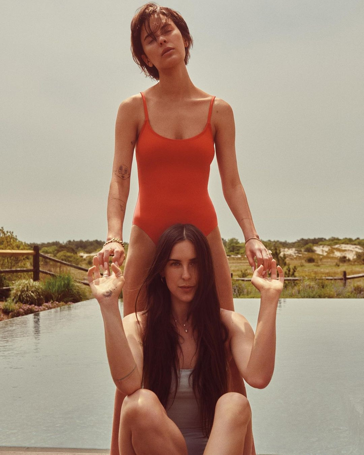 Demi Moore ảnh 7 Demi Moore và các con gái trông như 4 chị em - 7