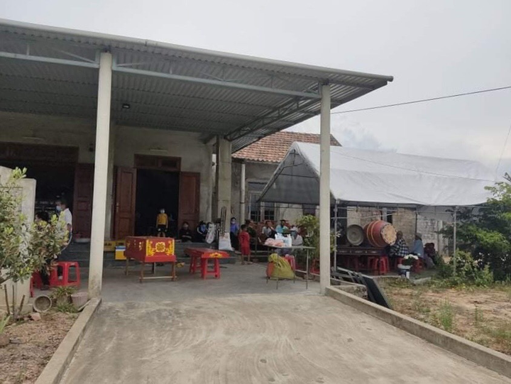 Truy tìm gã con rể nghi giết mẹ vợ rồi bỏ trốn vào rừng - 2