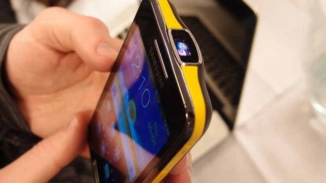 Những smartphone thiết kế độc đáo nhất từ trước đến nay - 1