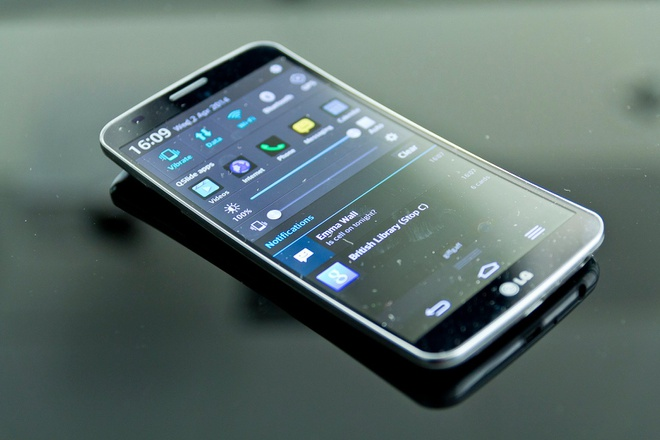Những smartphone thiết kế độc đáo nhất từ trước đến nay - 2