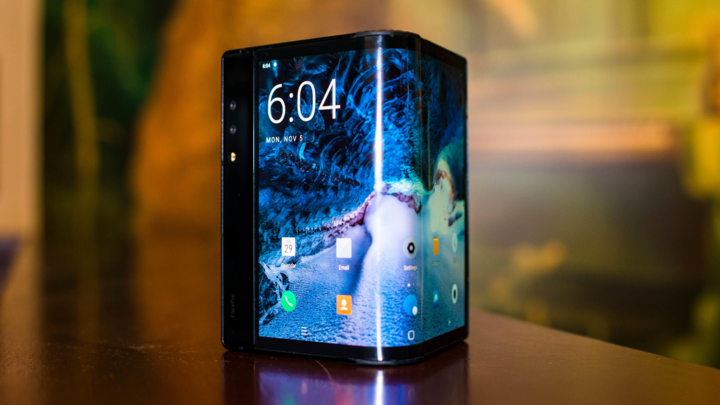 Những smartphone thiết kế độc đáo nhất từ trước đến nay - 10