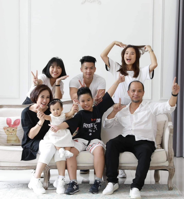 Tiết lộ bất ngờ về người lồng tiếng cho Nguyệt 'thảo mai', Thư 'Của để dành' - 5