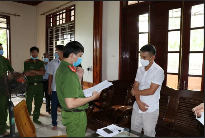 Phá đường dây cá độ bóng đá 60 tỷ đồng ở Quảng Bình - 1