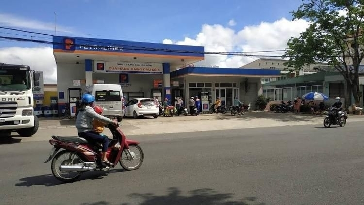 Lâm Đồng thông báo khẩn, tìm người từng đến địa điểm liên quan ca mắc COVID-19 - 1