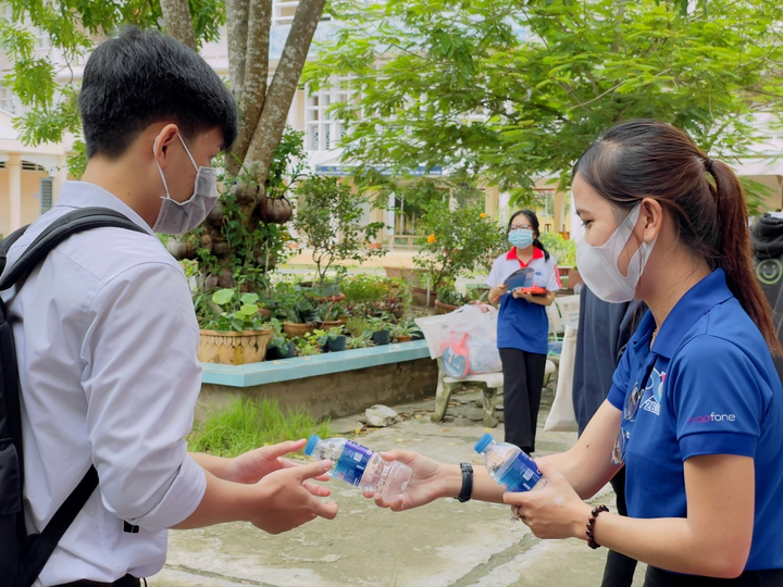 Tuổi trẻ MobiFone tiếp sức cho các sĩ tử 'vượt vũ môn' kỳ thi THPT - 3