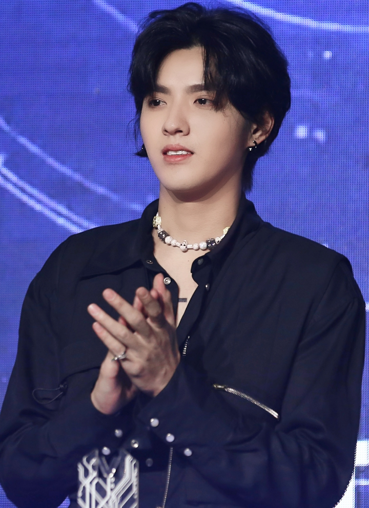 Ngô Diệc Phàm bị tố trụy lạc, lập phòng chat dụ dỗ các thiếu nữ vị thành niên - 4