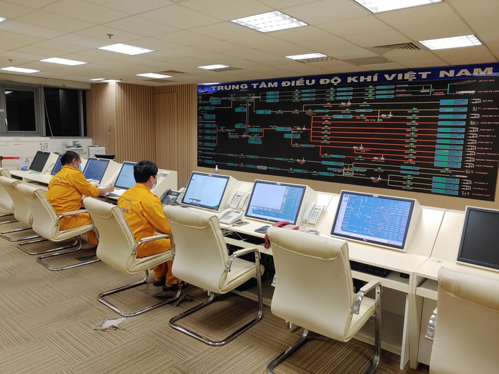 Petrovietnam: Điểm sáng trong bức tranh kinh tế nửa đầu năm 2021 - 3