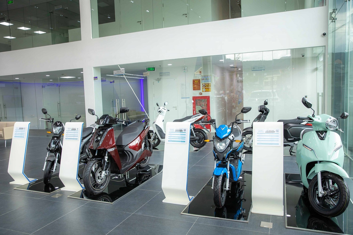 Showroom 3S đầu tiên của VinFast tại Cẩm Phả có gì đặc biệt? - 3