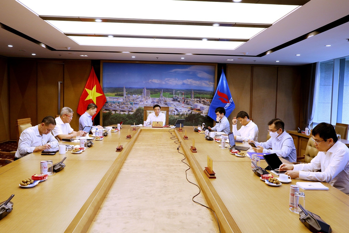 Petrovietnam: Điểm sáng trong bức tranh kinh tế nửa đầu năm 2021 - 5