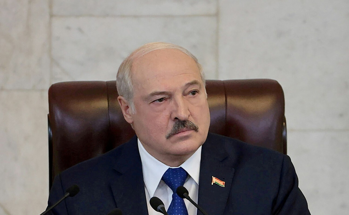 Ukraine 'tổng tấn công' quan chức Belarus, cả con trai Tổng thống Lukashenko - 1