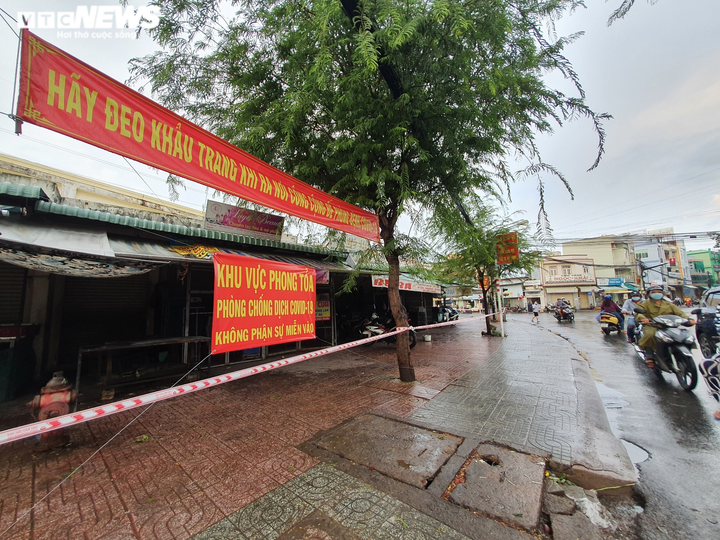 10/11 huyện, thị ở Tiền Giang giãn cách xã hội theo Chỉ thị 16 từ 0h ngày 12/7 - 1