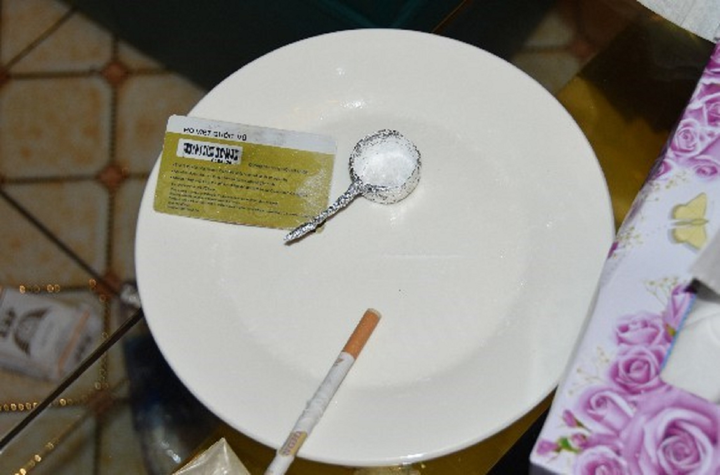 Mở tiệc ma túy, cả nhóm phải cách ly vì 1 người dương tính SARS-CoV-2 - 1