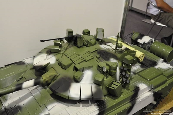 Nga tăng cường sức mạnh xe tăng bằng tổ hợp bảo vệ tích cực Arena-M - 1