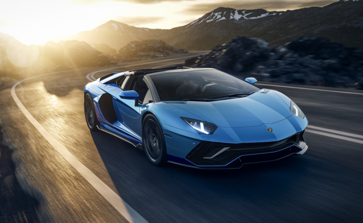 Ngắm Lamborghini Aventador LP780-4 Ultimae phiên bản mui trần - 2