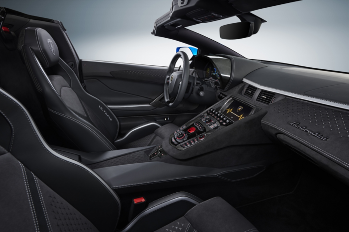 Ngắm Lamborghini Aventador LP780-4 Ultimae phiên bản mui trần - 12