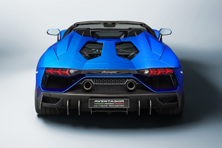 Ngắm Lamborghini Aventador LP780-4 Ultimae phiên bản mui trần - 8