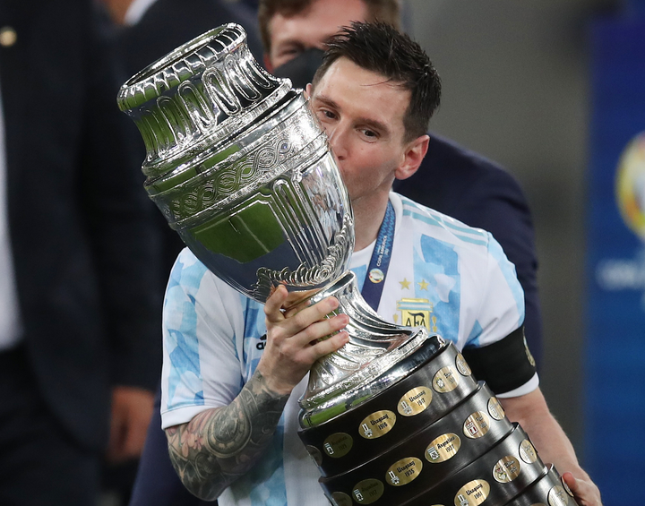 Argentina vô địch, Messi ôm trọn bộ danh hiệu cao quý ở Copa America - 2