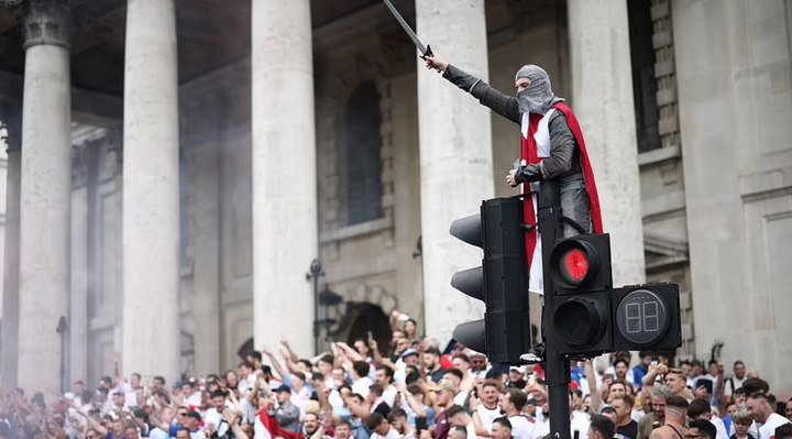 Trực tiếp bóng đá Italy 1-1 Anh chung kết EURO 2020: Bonucci gỡ hòa - 15