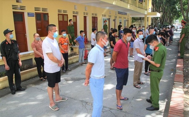 Đánh sập đường dây núp bóng doanh nghiệp cho vay nặng lãi 500 tỷ đồng - 1