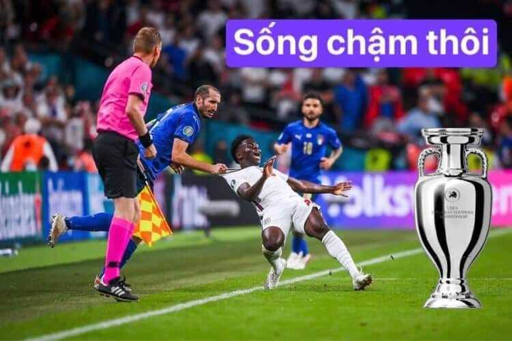 Italy vô địch EURO, ‘điểm nhấn’ gây cười nhất trận chính là hai nhân vật này - 2