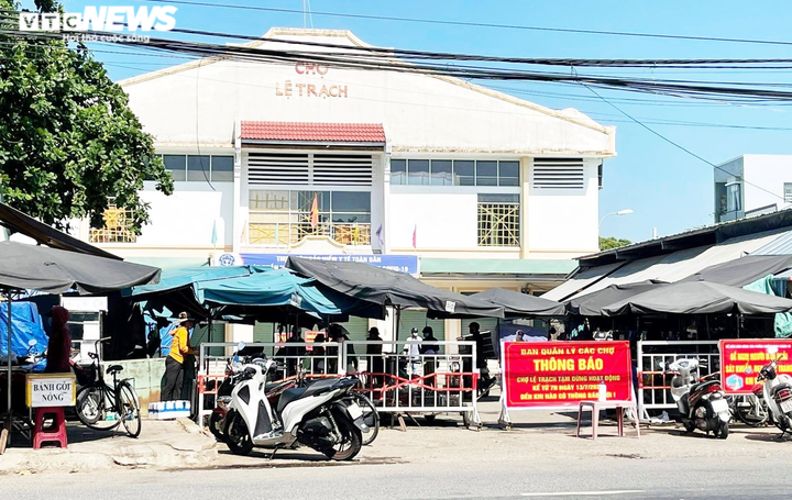 Nhiều ca mắc COVID-19 trong chuỗi lây nhiễm mới, Đà Nẵng dừng hoạt động 1 chợ - 1