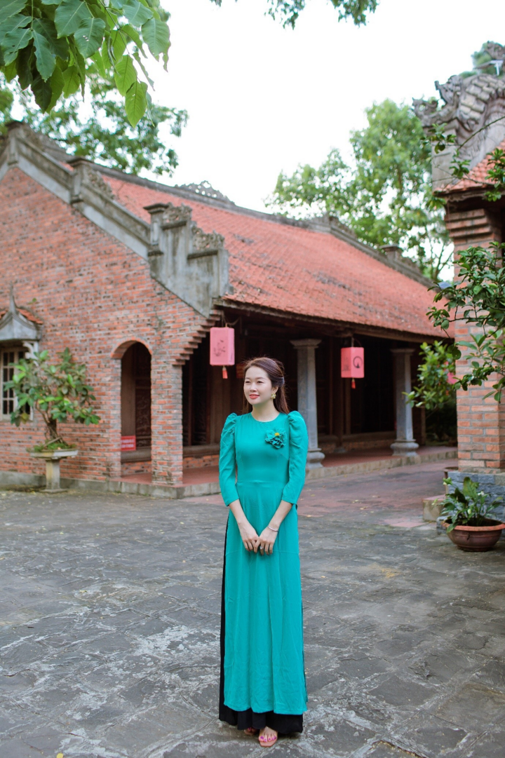 Áo dài Đỗ Tiến Vũ: Tôn vinh vẻ đẹp phụ nữ Việt - 2
