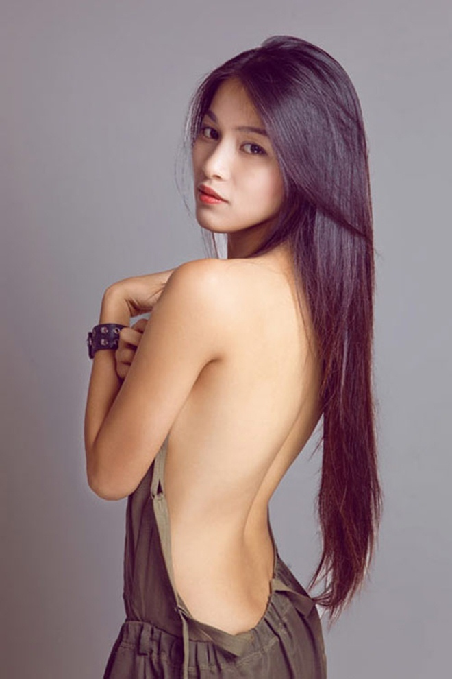 Người phụ nữ bên cạnh Johnny Trí Nguyễn lúc cao to vạm vỡ đến khi gầy gò kém sắc - 8