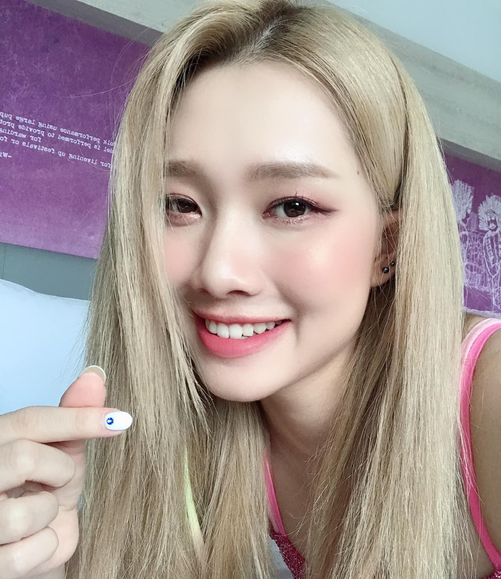 Nghe sao Việt kể chuyện thực tập tại Hàn trên VKR News - 2