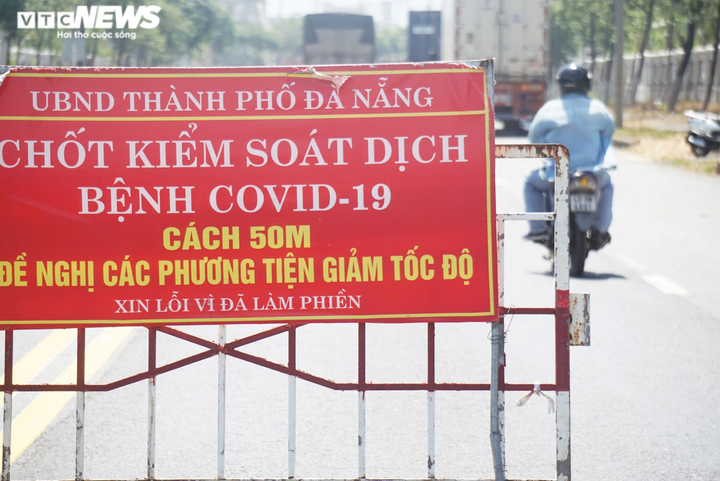 Cụ ông nhập viện cấp cứu thì phát hiện dương tính nCoV, Đà Nẵng thông báo khẩn - 1