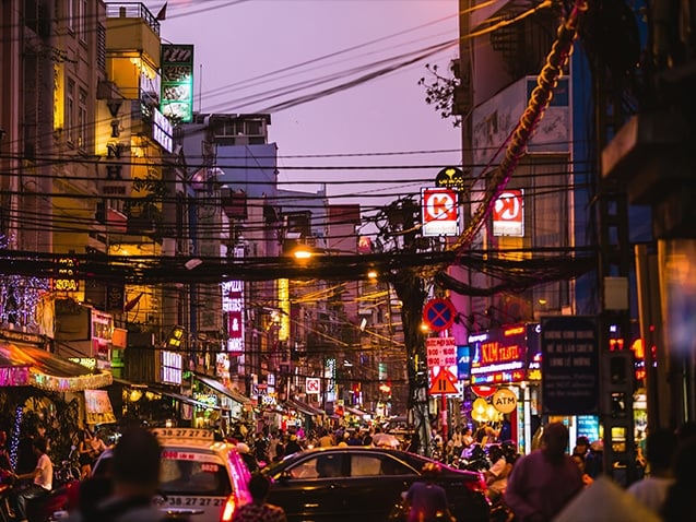  Thành phố ko khi nào ngủ: TP Sài Gòn về tối từng lung linh cho tới chết mệt hoặc như vậy - 5
