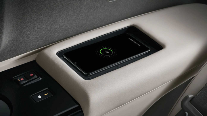 Kia Carnival 2021 có thêm phiên bản 4 chỗ - 8